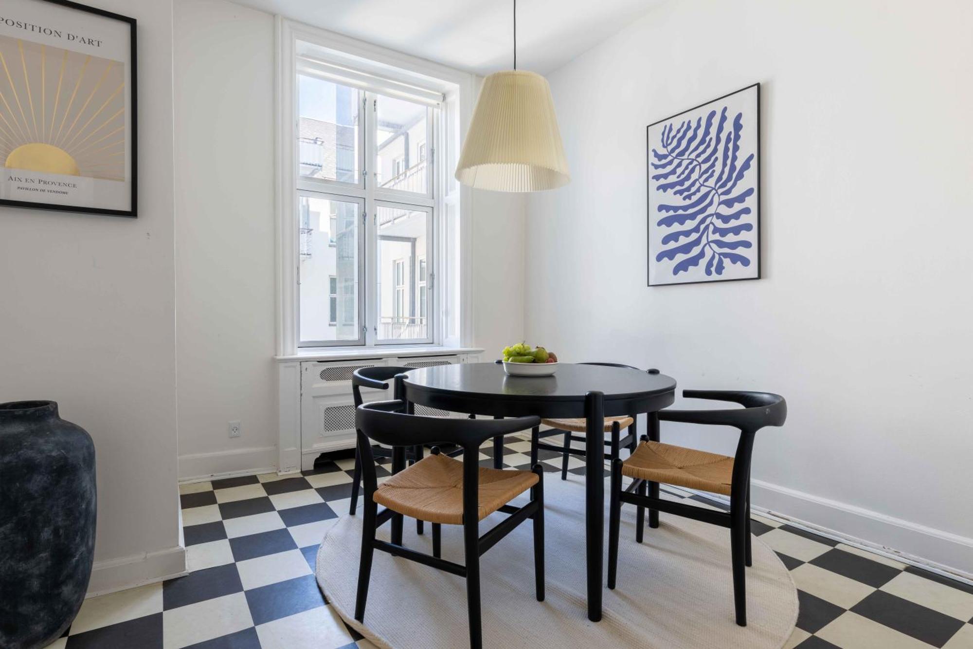 Lovely 3Br Manor Apartment 5 Min From Tivoli Gardens 코펜하겐 외부 사진